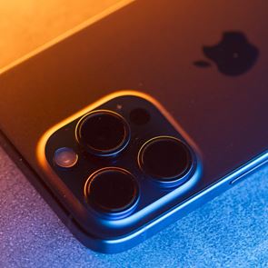 Προστατεύοντας το <em>iPhone</em> σου από χακάρισμα