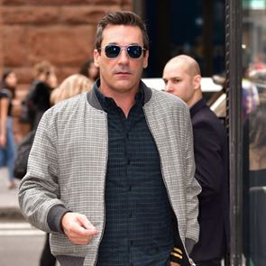 Το bomber jacket που θα φοράς όλο τον χειμώνα