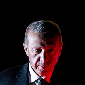 O Erdogan απειλεί με πυραύλους και γεωτρήσεις νότια της Κρήτης