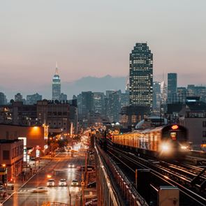 Γιατί στη Νέα Υόρκη κυκλοφορούν ακόμα βαγόνια μετρό του 1930