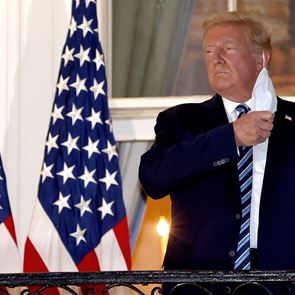 Ο <em>Donald</em> <em>Trump</em> επέστρεψε στον Λευκό Οίκο