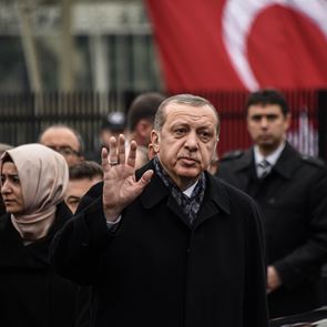 O Erdogan αρχίζει να χάνει τον έλεγχο των μέσων ενημέρωσης