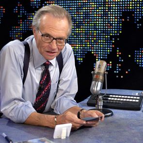 O Larry King νοσηλεύεται με κορονοϊό