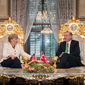 Τι πραγματικά επιδιώκει η <em>Γερμανία</em> στην ανατολική Μεσόγειο