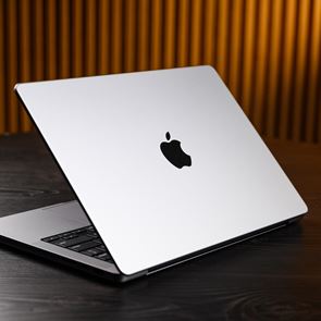 Μίνι crash test: Ποιο MacBook να αγοράσεις το 2024