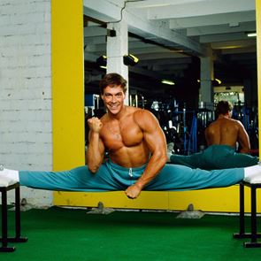 Προπόνηση ποδιών από τον Jean-Claude Van Damme