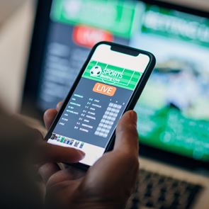 Πόσα δισεκατομμύρια ευρώ έδωσαν οι Έλληνες στο στοίχημα το 2024