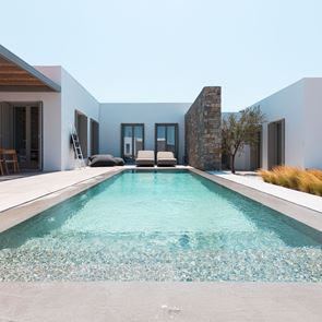 Το Cove Paros ρίχνει άγκυρα στην καρδιά των Κυκλάδων