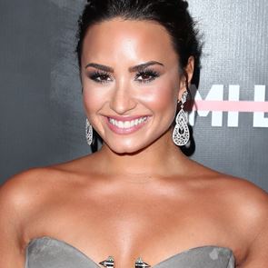 Demi Lovato, χόρεψέ μας στο ταψί