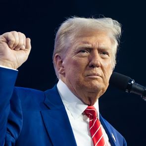 Ο Trump έβγαλε δικό του κρυπτονόμισμα - Εκτοξεύθηκε αμέσως σε αξία