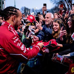 "Κάηκε" το Μιλάνο στην μεγάλη F1 γιορτή της Ferrari (εικόνες