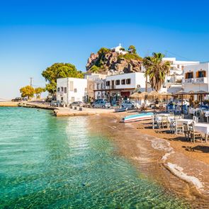 4 φανταστικά ελληνικά νησιά γι' αυτό το καλοκαίρι