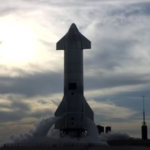 Ο τρίτος πύραυλος της SpaceX κατάφερε να προσγειωθεί αλλά τελικά εξερράγη