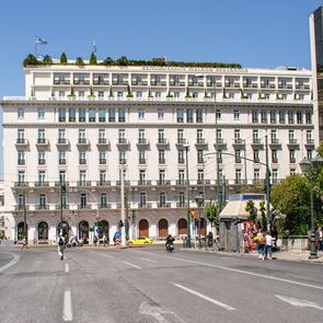 Σχεδόν 50% η πτώση στην πληρότητα των ξενοδοχείων της Αθήνας λόγω Covid-19