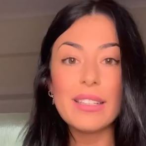 Το <em>Twitter</em> απαντά στην Αφροδίτη Λατινοπούλου