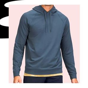 Στη χρυσή εποχή του φούτερ με κουκούλα