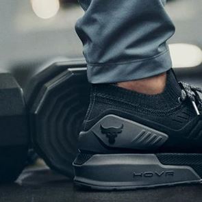 Τα νέα <em>sneakers</em> του Dwayne Johnson για την Under Armour