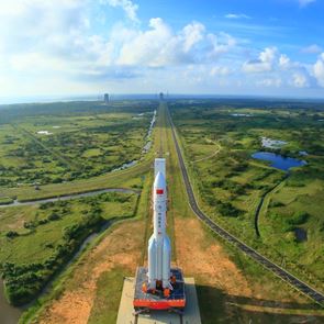 Τι πραγματικά ισχύει με τον κινέζικο πύραυλο που θα πέσει στη Γη