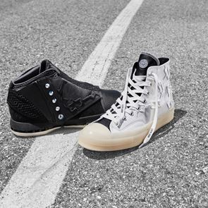 Air Jordan και Converse μόλις λάνσαραν τα <em>sneakers</em> της χρονιάς