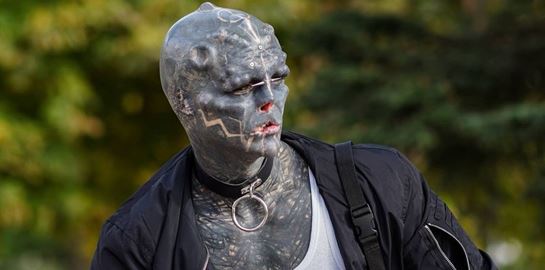 Η ιστορία του 'μαύρου εξωγήινου'