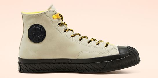 10 στιλάτα sneakers για ζεστό και στεγνό στυλ