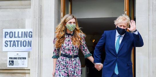 Ποιος είναι ο Christos Costarellos, ο σχεδιαστής που έντυσε νύφη την πρώτη κυρία της Αγγλίας