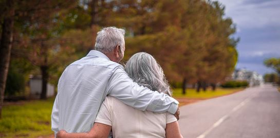 Μήπως το να γερνάς είναι μεταδοτικό-Η ενδιαφέρουσα ανακάλυψη των επιστημόνων