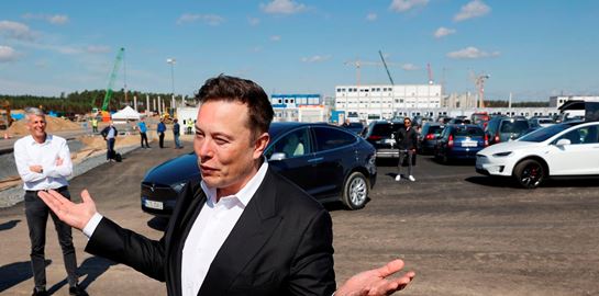 O Elon Musk μολις έγινε ο 2ος πλουσιότερος άνθρωπος στον κόσμο