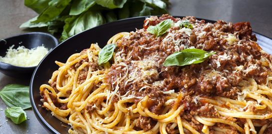 Οι δίαιτες με λίγους υδατάνθρακες κόβουν χρόνια ζωής - Τρώμε άφοβα μακαρονάδες