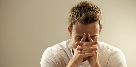 Γιατί βουίζουν συνέχεια τα αφτιά σου;