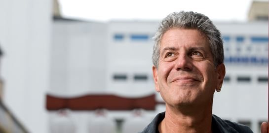 Ο άπιαστος Anthony Bourdain