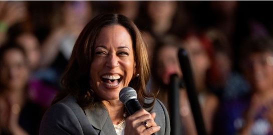 Η Kamala ψάχνει εντατικά τον αντιπρόεδρό της