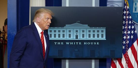 Ο Donald Trump αποκάλεσε "losers" και "κορόιδα" τους αμερικανούς πεσόντες στον Α΄ Παγκόσμιο Πόλεμο