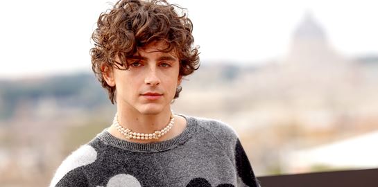 Ο Timothée Chalamet τώρα και δεινός παίκτης πινγκ-πονγκ
