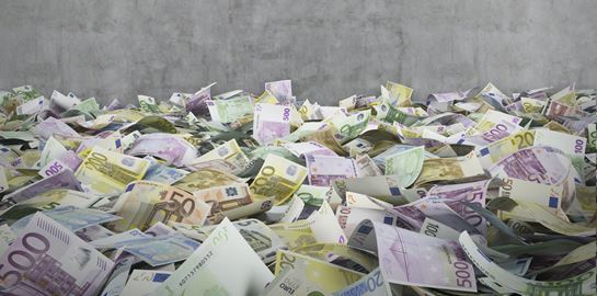 Η ύφεση 'συμπαθεί' περισσότερο την Ευρώπη από ό,τι τις ΗΠΑ