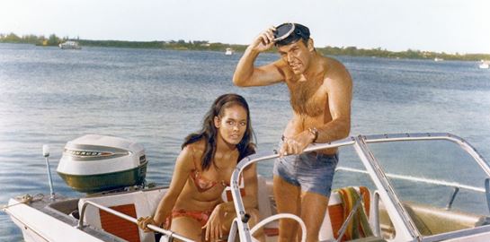 Αντρικά μαγιό για βουτιές με στυλ