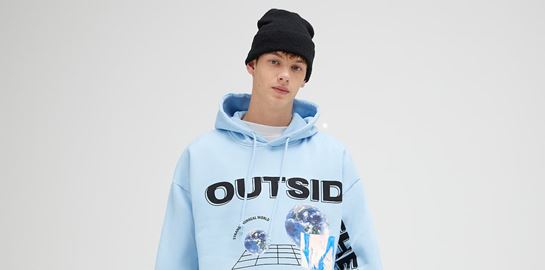 Ο πιο cool τρόπος να ανανεώσεις τη γκαρνταρόμπα σου τα φετινά Χριστούγεννα