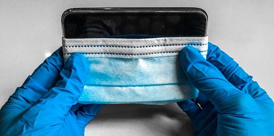 Ήρθε η ώρα να απολυμάνεις το smartphone