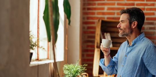 Πώς θα κάνεις τον καφέ σου πιο υγιεινό για να γιορτάσεις σωστά την παγκόσμια ημέρα καφέ