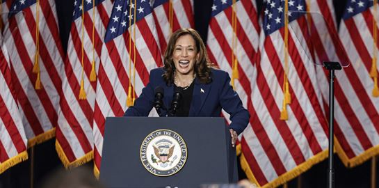 Κι όμως, η Κamala Harris προηγείται του Τrump σε νέα δημοσκόπηση για το Reuters