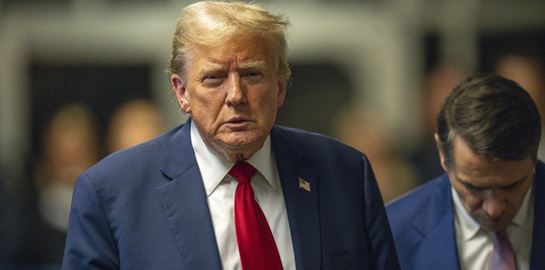 Ο Donald Trump πλήρωσε 7.000 δολάρια για τα ποτά πασίγνωστου ηθοποιού