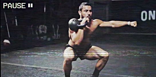 Home training: Εκρηκτικό πρόγραμμα με kettlebells