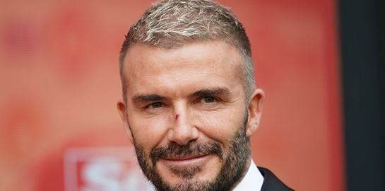 Ακόμη και με γκρίζα μαλλιά, κάν' το όπως ο Beckham
