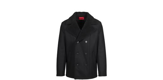 Το μαύρο slim fit ημίπαλτο που δεν θα θέλεις να βγάλεις από πάνω σου