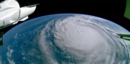 Μετεωρολόγος βάζει τα κλάματα για τον τυφώνα Milton: 'Ζητώ συγγνώμη, είναι απλώς φρικτό'