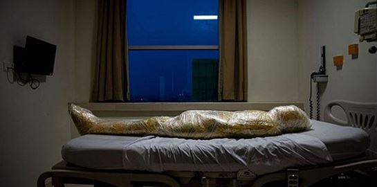 Η ανατριχιαστική φωτογραφία του National Geographic για τον εφιάλτη του κορονοϊού