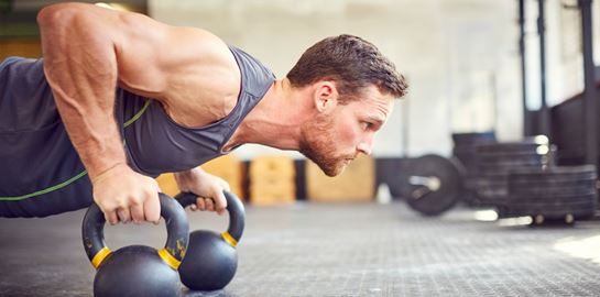 Λένε πως αν δεν κάνεις αυτές τις ασκήσεις, δεν χτίζεις σώμα