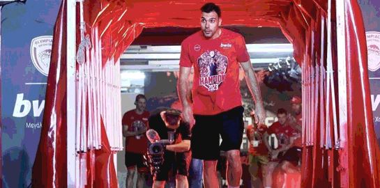 Ο Κώστας Σλούκας και η τελευταία μεγάλη απόφαση