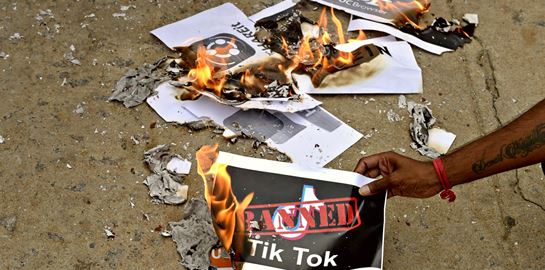 TikTok, ο μεγάλος κίνδυνος από την Άπω Ανατολή