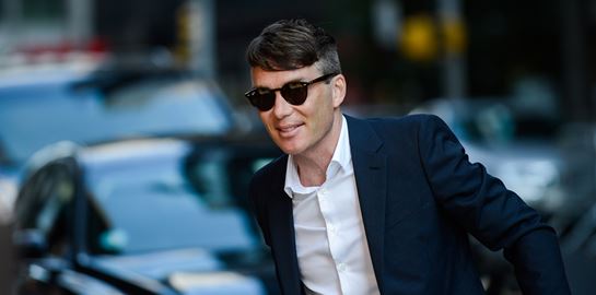 Βρήκαμε το μυστικό της γοητείας του Cillian Murphy